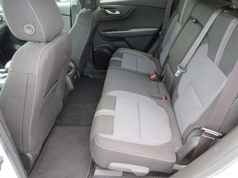 Used 2024 Chevrolet Blazer LT w/ Convenience Package FWD image 13