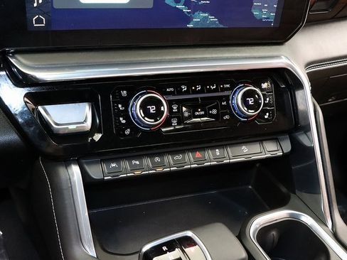 Used 2025 GMC Sierra 1500 Denali Ultimate image 23