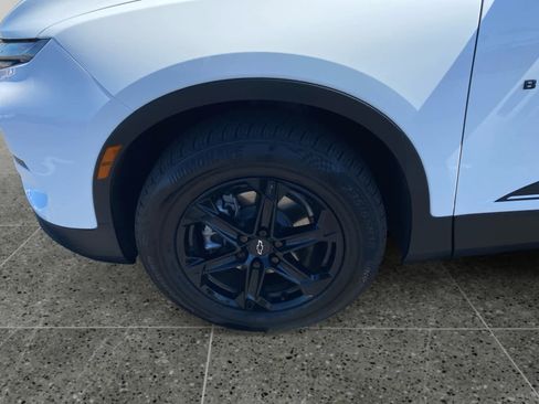 Used 2023 Chevrolet Blazer LT w/ Midnight/Sport Edition FWD image 14