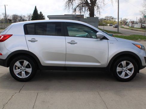 Used 2013 Kia Sportage LX AWD/4WD image 3