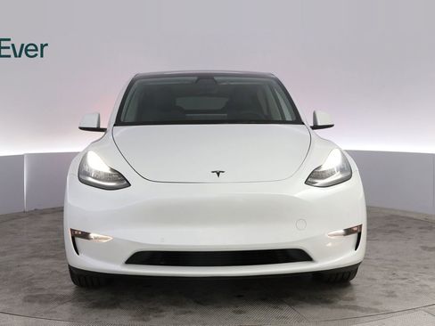 Used 2021 Tesla Model Y Long Range image 12