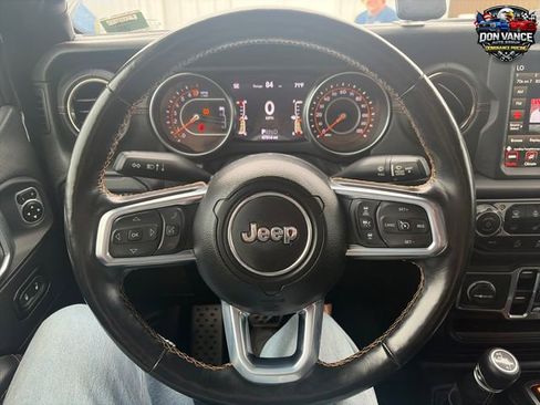 Used 2021 Jeep Gladiator Overland AWD/4WD image 14