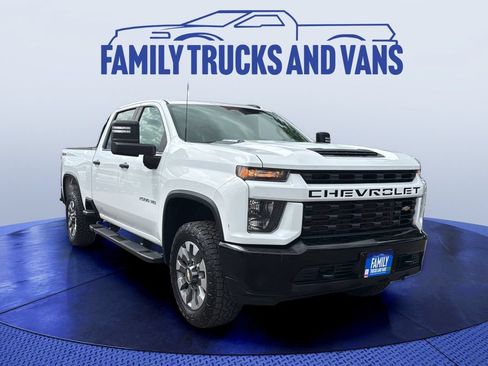 Used 2022 Chevrolet Silverado 2500 Custom w/ Custom Value Package AWD/4WD image 7