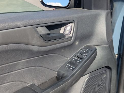 Used 2025 Ford Escape Active AWD/4WD image 26