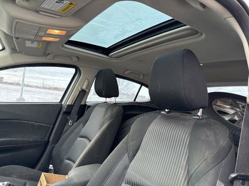 Used 2016 MAZDA MAZDA3 i Touring w/ Popular Equipment Package image 4