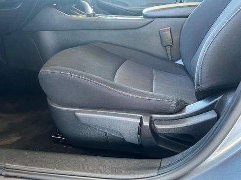 Used 2024 Nissan Sentra SV FWD image 17