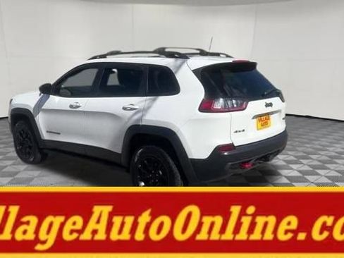 Used 2021 Jeep Cherokee Trailhawk w/ Trailer Tow Group AWD/4WD image 46