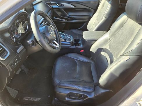 Used 2018 MAZDA CX-9 Touring w/ Touring Premium Package image 6