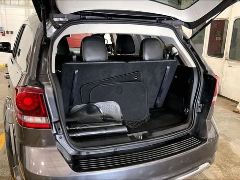 Used 2017 Dodge Journey Crossroad w/ Rear Seat Video Group I image 31