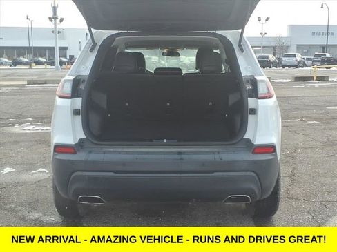 Used 2019 Jeep Cherokee Altitude image 8