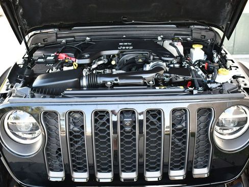 Used 2021 Jeep Gladiator Rubicon w/ Dual Top Group image 79