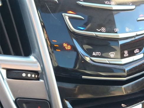 Used 2014 Cadillac SRX Luxury w/ Driver Awareness Package image 19