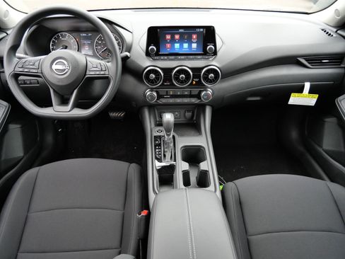 New 2025 Nissan Sentra S image 7