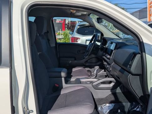 Used 2025 Nissan Frontier S AWD/4WD image 10