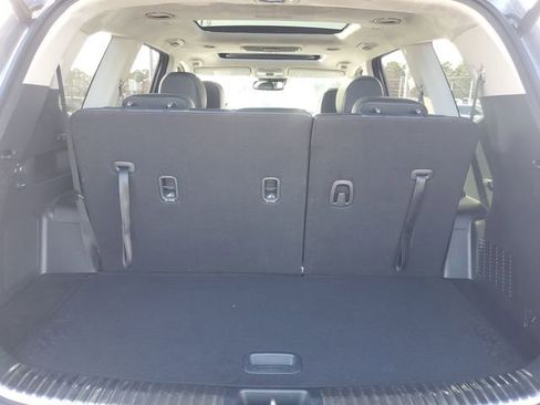 Used 2022 Kia Telluride SX w/ SX Prestige Package image 8