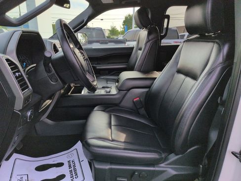 Used 2020 Ford Expedition XLT w/ Equipment Group 202A AWD/4WD image 9