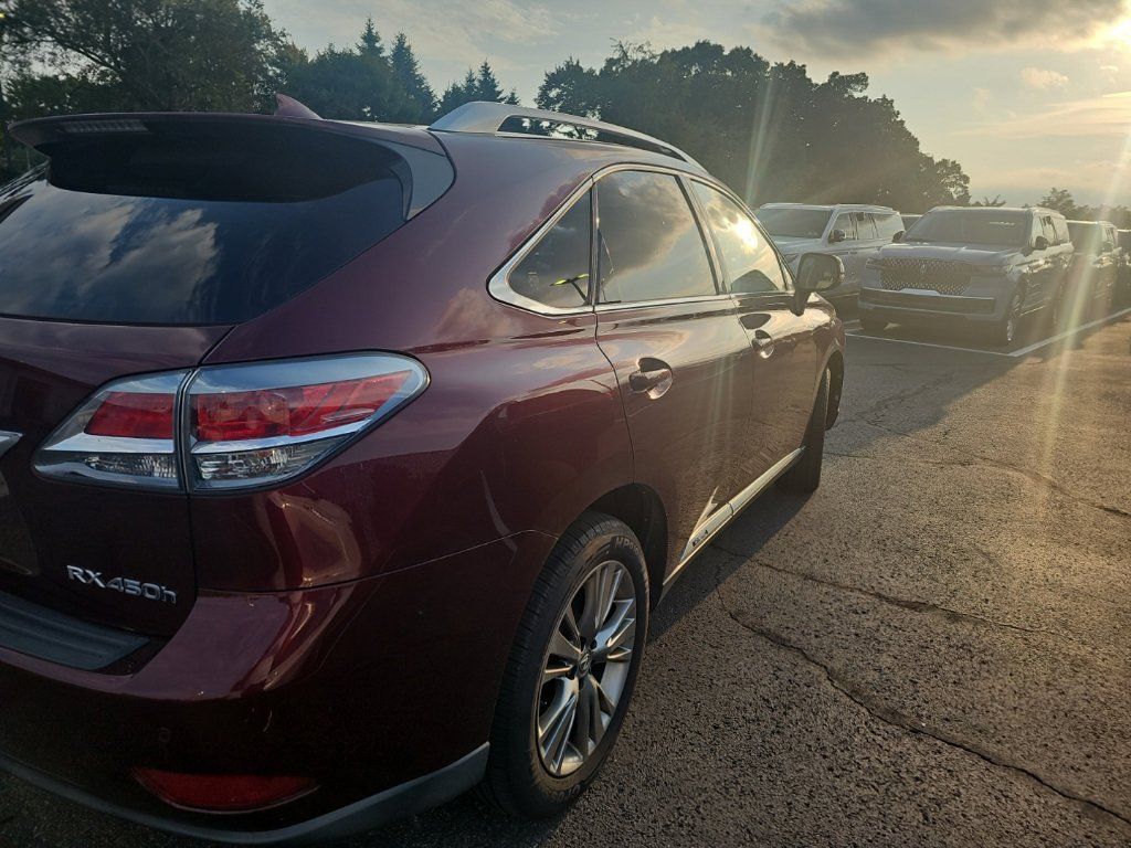 Used 2014 Lexus RX 450h AWD image 6
