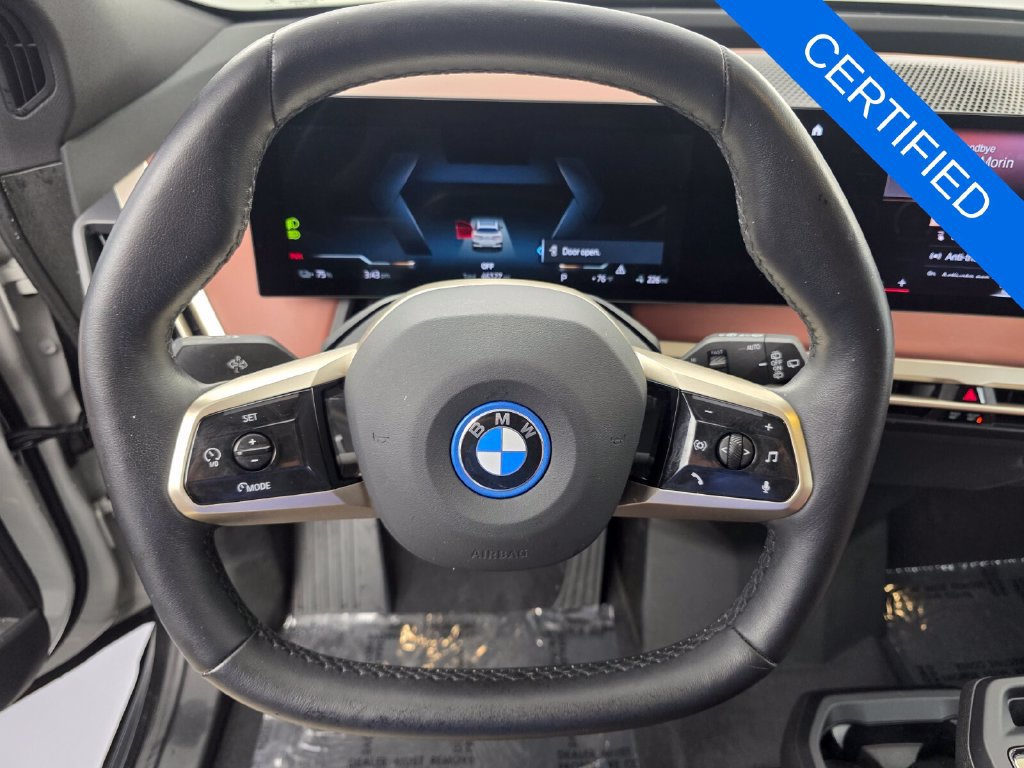Certified 2022 BMW iX xDrive50 w/ Premium Package AWD/4WD image 18