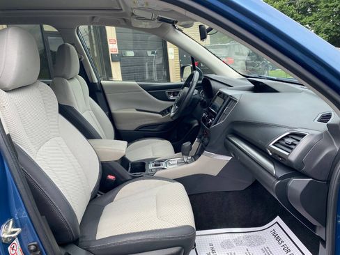 Used 2019 Subaru Forester Premium w/ All-Weather Package AWD/4WD image 29