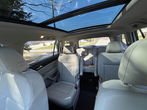 Used 2019 Volkswagen Atlas SEL image 36