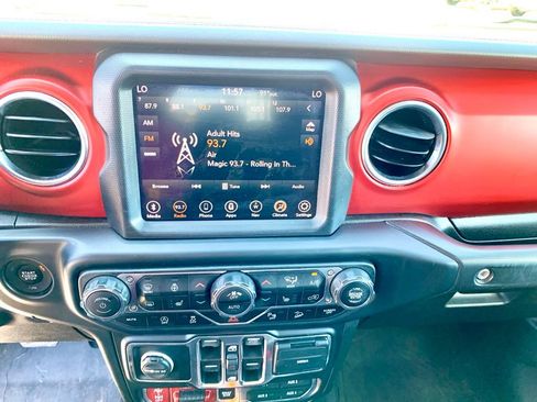Used 2019 Jeep Wrangler Unlimited Rubicon AWD/4WD image 19