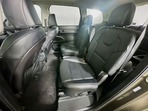Used 2025 Kia Telluride S image 29