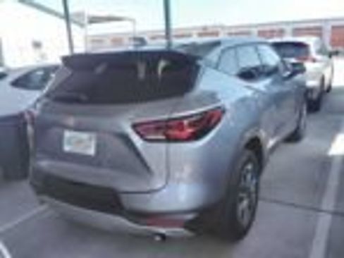 Used 2025 Chevrolet Blazer LT FWD image 5