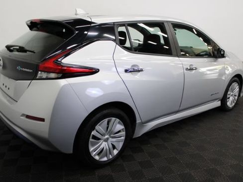 Used 2019 Nissan Leaf FWD image 5