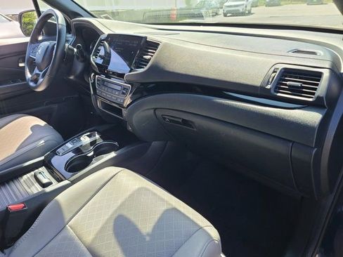 Certified 2021 Honda Passport Touring image 18