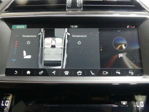 Used 2019 Jaguar F-PACE S image 46