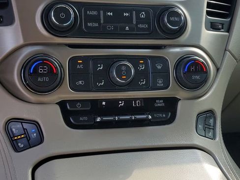 Used 2018 GMC Yukon Denali w/ Denali Ultimate Package image 31