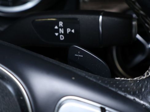 Used 2019 Mercedes-Benz GLA 250 4MATIC image 24