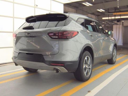 Used 2023 Chevrolet Blazer LT w/ Convenience Package image 2