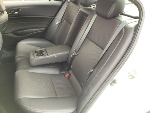 Used 2015 Acura ILX 2.0L w/Premium Package (A5) image 12