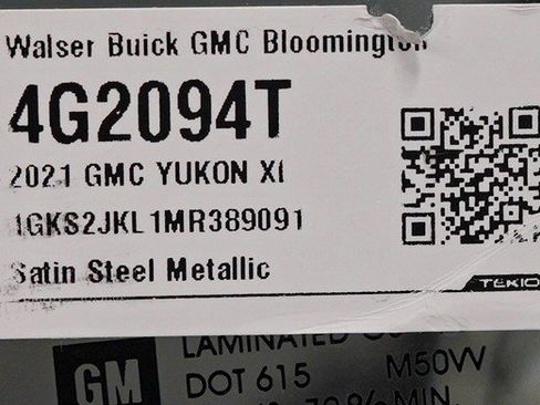 Used 2021 GMC Yukon XL Denali w/ Denali Premium Package image 33