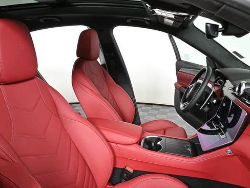 New 2025 Maserati Grecale Modena image 25