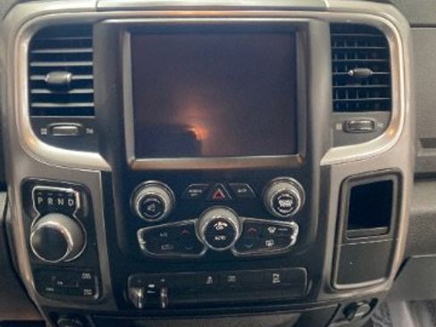 Used 2022 RAM 1500 Classic SLT w/ Electronics Group image 23