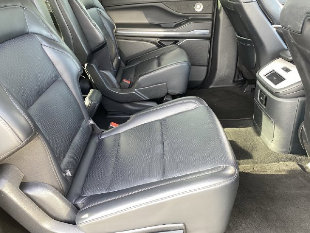 Used 2025 Lincoln Navigator L Reserve AWD/4WD image 15