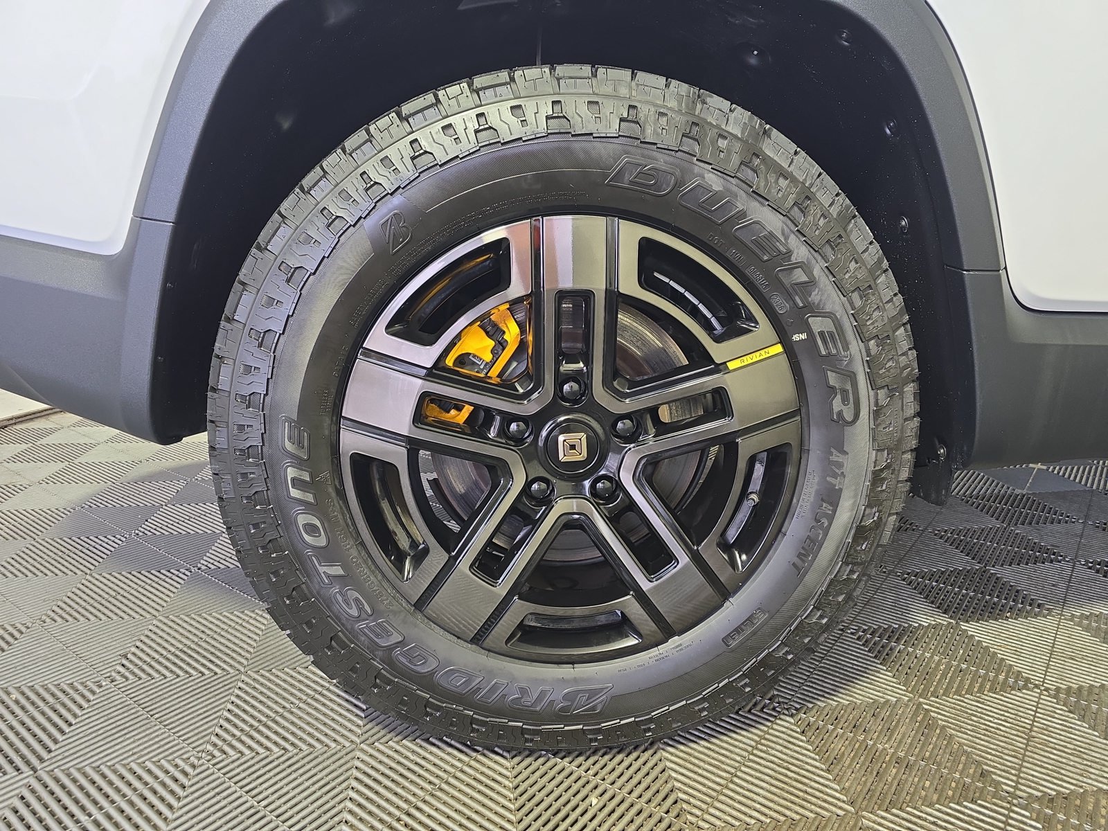 Used 2023 Rivian R1T Adventure Quad AWD/4WD image 12