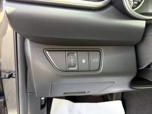 Certified 2022 Genesis G70 2.0T AWD/4WD image 27