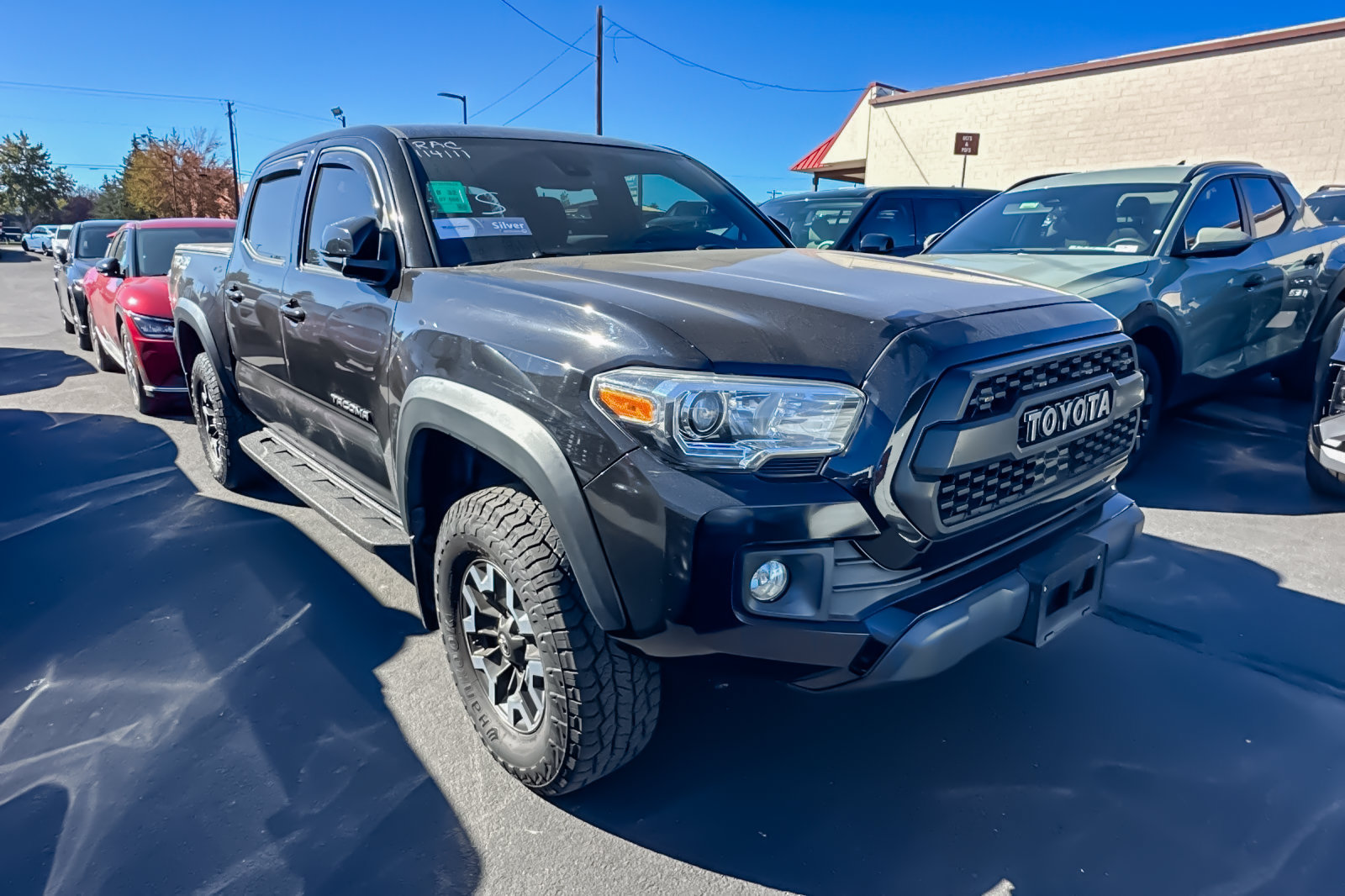 Used 2019 Toyota Tacoma TRD Off-Road AWD/4WD image 2