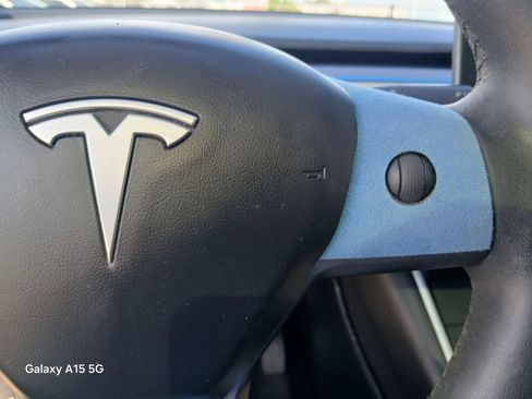 Used 2020 Tesla Model Y Long Range AWD/4WD image 26
