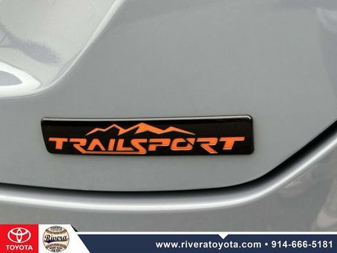 Used 2024 Honda Pilot TrailSport image 14