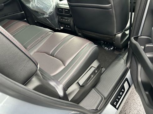 New 2026 Honda Pilot Black Edition image 18