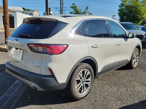 Used 2022 Ford Escape SEL w/ Technology Package AWD/4WD image 6