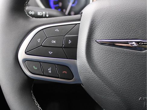 New 2026 Chrysler Pacifica Select image 14