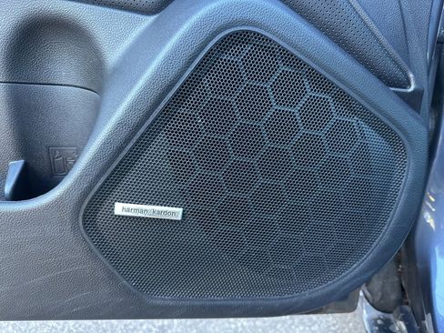 Used 2016 Subaru Legacy 3.6R Limited image 14