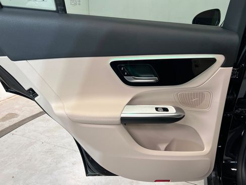 New 2026 Mercedes-Benz GLC 300 4MATIC image 18