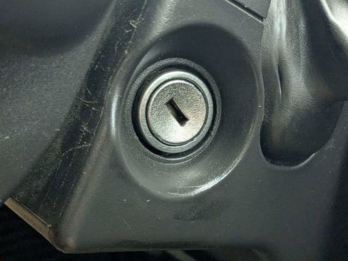 Used 2009 Ford F250 Lariat image 25