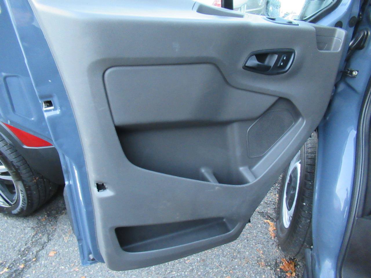 Used 2020 Ford Transit 250 148 High Roof Extended RWD image 22
